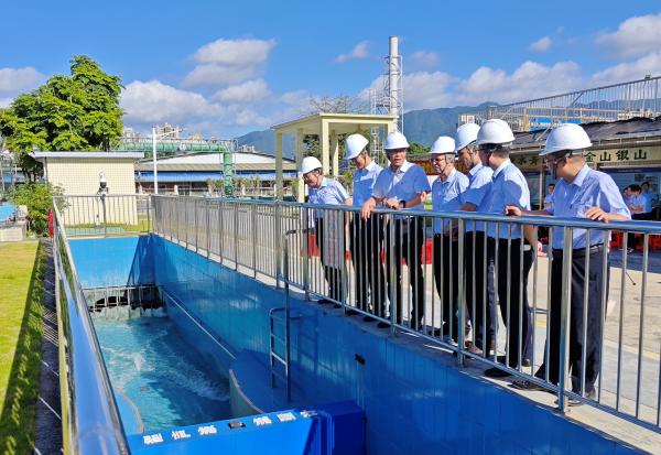 2.肇水集團黨委班子成員在第二污水處理廠調(diào)研.jpg
