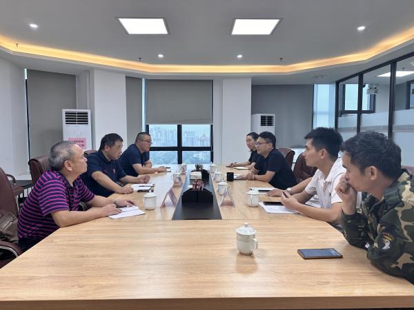 市林科所到賀電公司就儲(chǔ)備林工作進(jìn)行交流.jpg